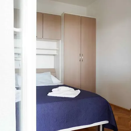 Ponos Apartment *