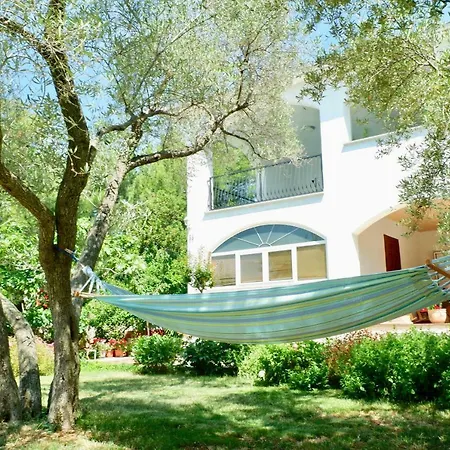 דירה Ponos קרק